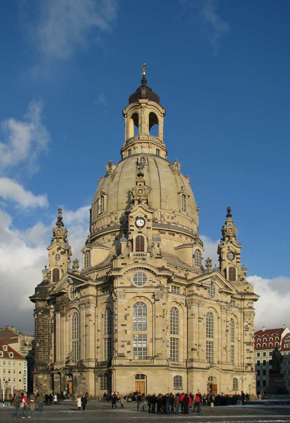 Zuverlässige Gebäudereinigung in Dresden mit den Sächsischen Putzteufeln